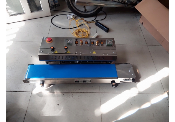 Máy hàn miệng túi liên tục có in ngày tháng SFR-980