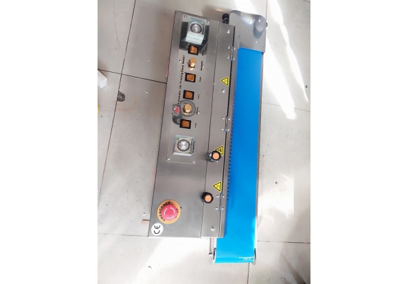 Máy hàn miệng túi liên tục có in ngày tháng SFR-980