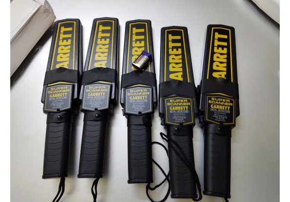 Máy dò kim loại cầm tay Garrett 1165180.